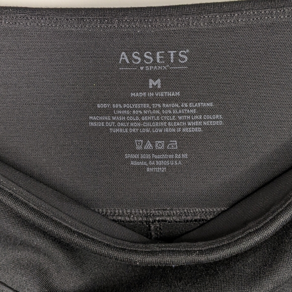 Assets by Spanx Black High Rise Leggings - Picture 7 of 7